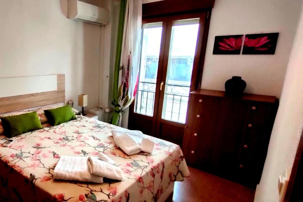 Apartamento En Zona De Ocio Casco Antiguo Аліканте Екстер'єр фото